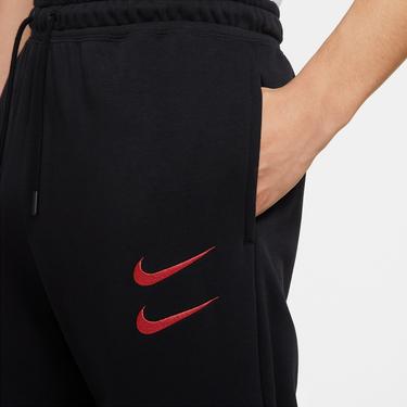  Nike Sportswear Swoosh Siyah Eşofman Altı