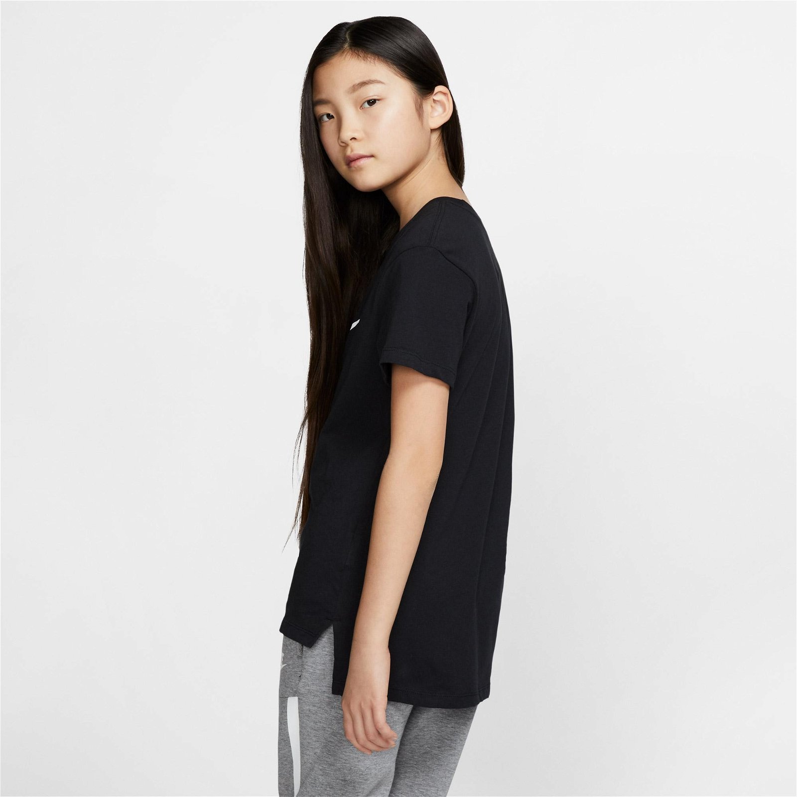 Nike Sportswear Basic Futura Çocuk Siyah T-Shirt