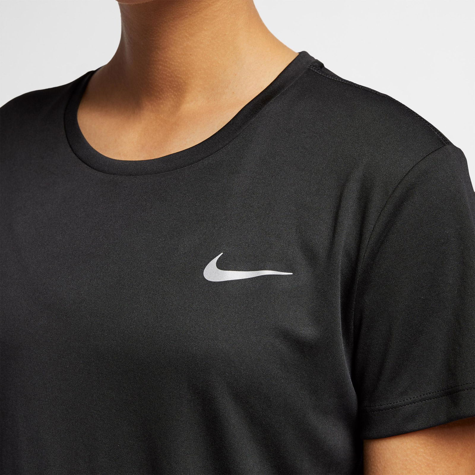 Nike Miler Kadın Siyah T-Shirt