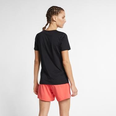  Nike 365 Essential Kadın Siyah T-Shirt