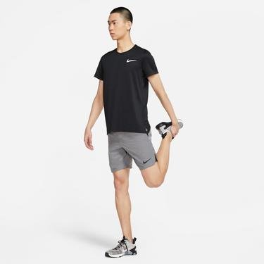  Nike Dri-Fit Superset Erkek Siyah T-Shirt