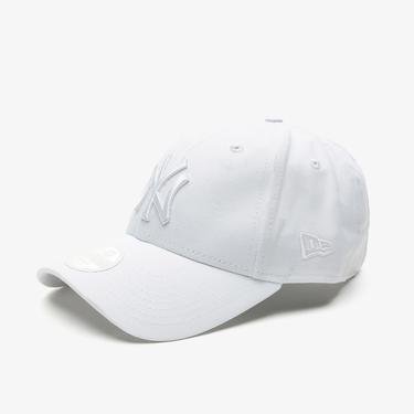  New Era  Essential 940 Neyyan Beyaz Şapka