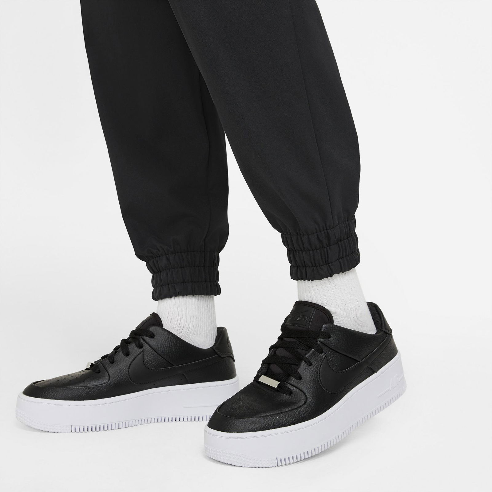 Nike Sportswear Swoosh Wvn Hr Kadın Siyah Eşofman Altı