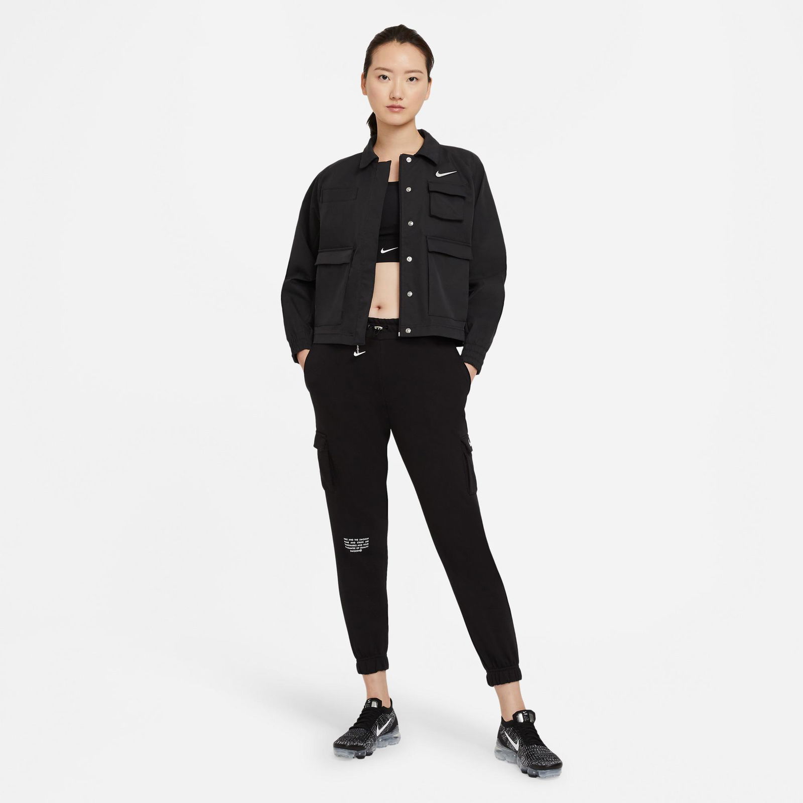 Nike Sportswear Swoosh Woven Kadın Siyah Ceket