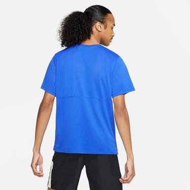  Nike Breathe Run Wild Run Graphic Erkek Mavi T-Shirt