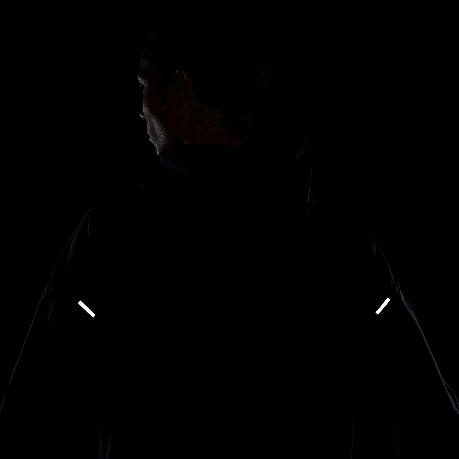 Nike Essential Wild Run Graphic Erkek Siyah Kapüşonlu Ceket