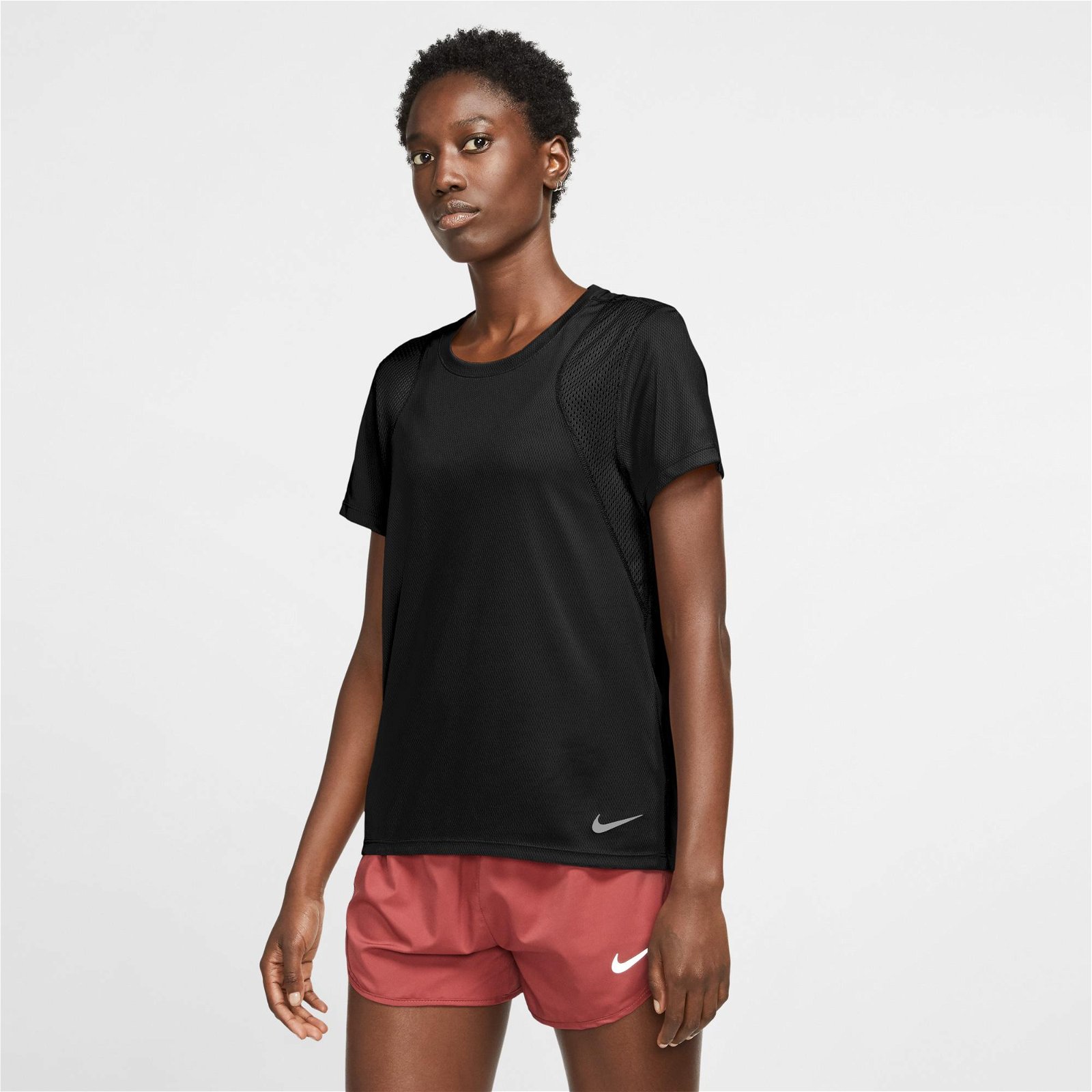Nike Run Kadın Siyah T-Shirt