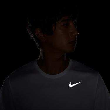  Nike Dri-Fit Run Top Erkek Beyaz T-Shirt