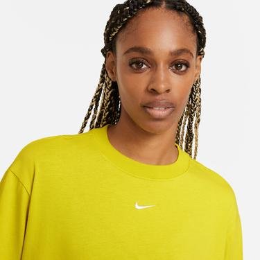  Nike Sportswear Essential Boyfriend Kadın Sarı T-Shirt