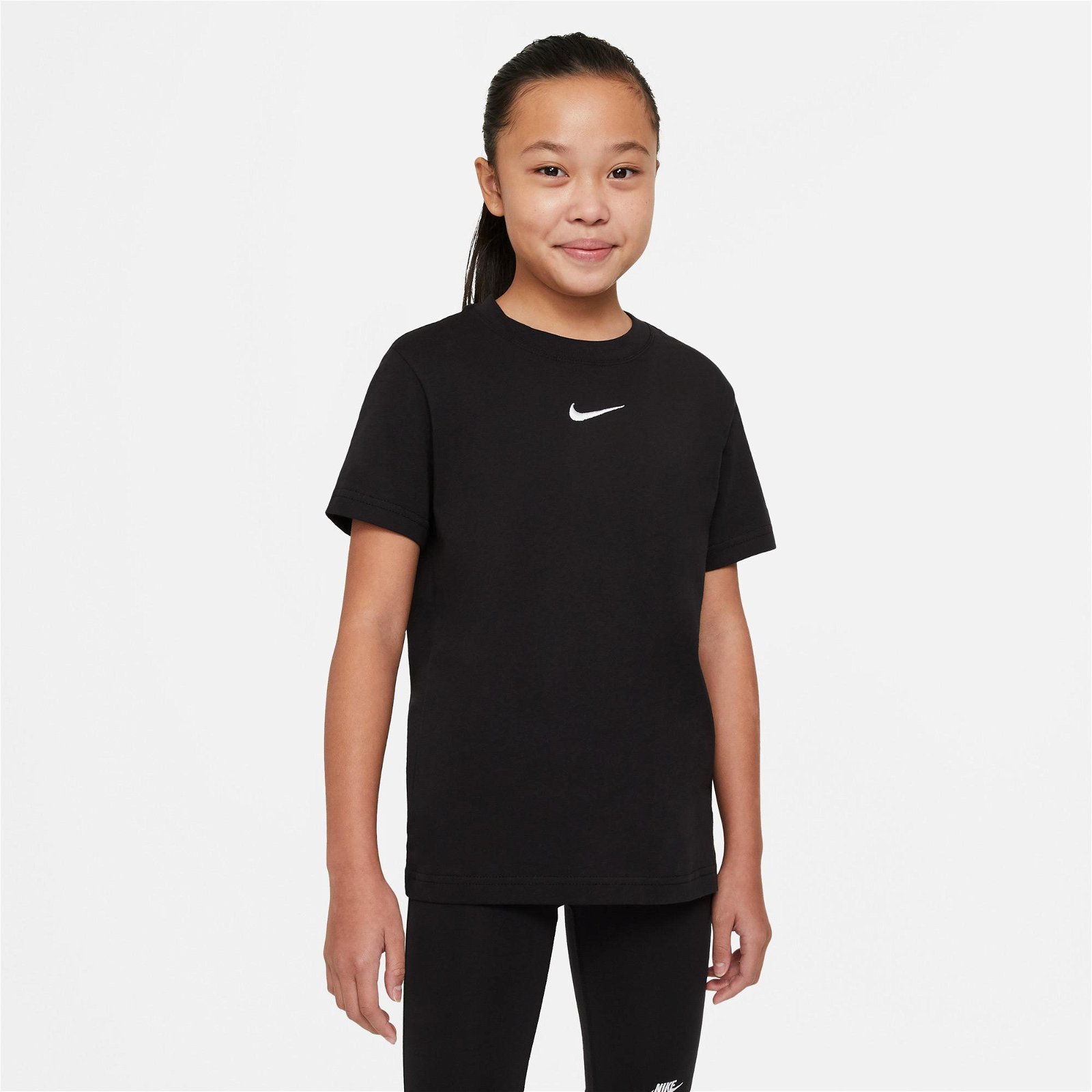 Nike Girls Sportswear Essential Çocuk Siyah T-Shirt
