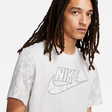  Nike Sportswear Futura Club Fill Erkek Beyaz T-Shirt