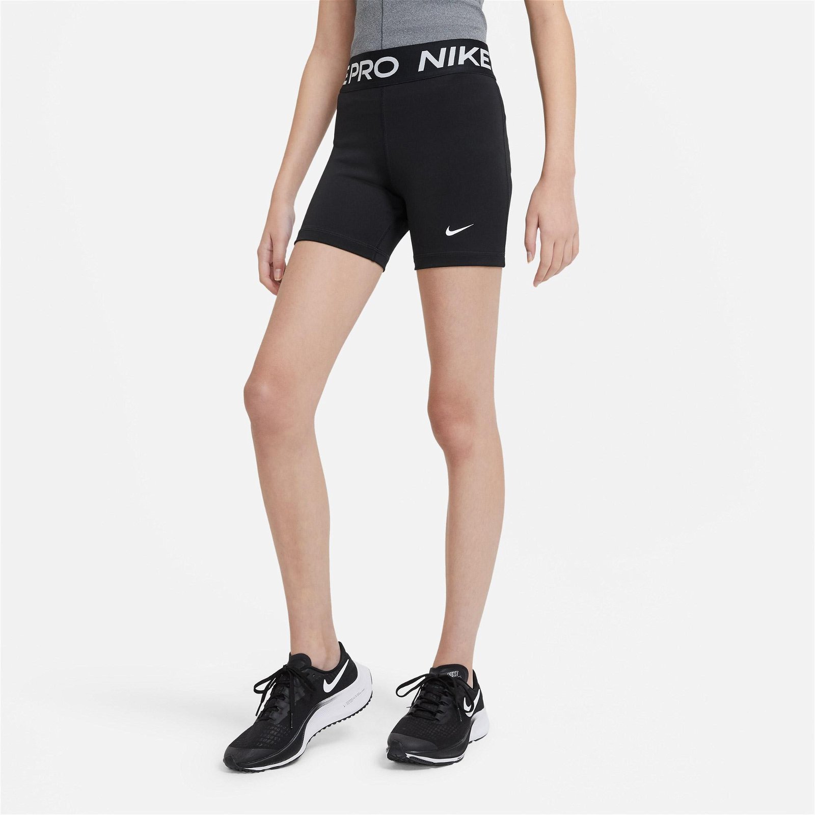Nike Pro Dri-FIT 3in Çocuk Siyah Şort