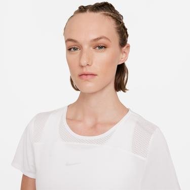  Nike Miler Run Division Gx Kadın Beyaz T-Shirt