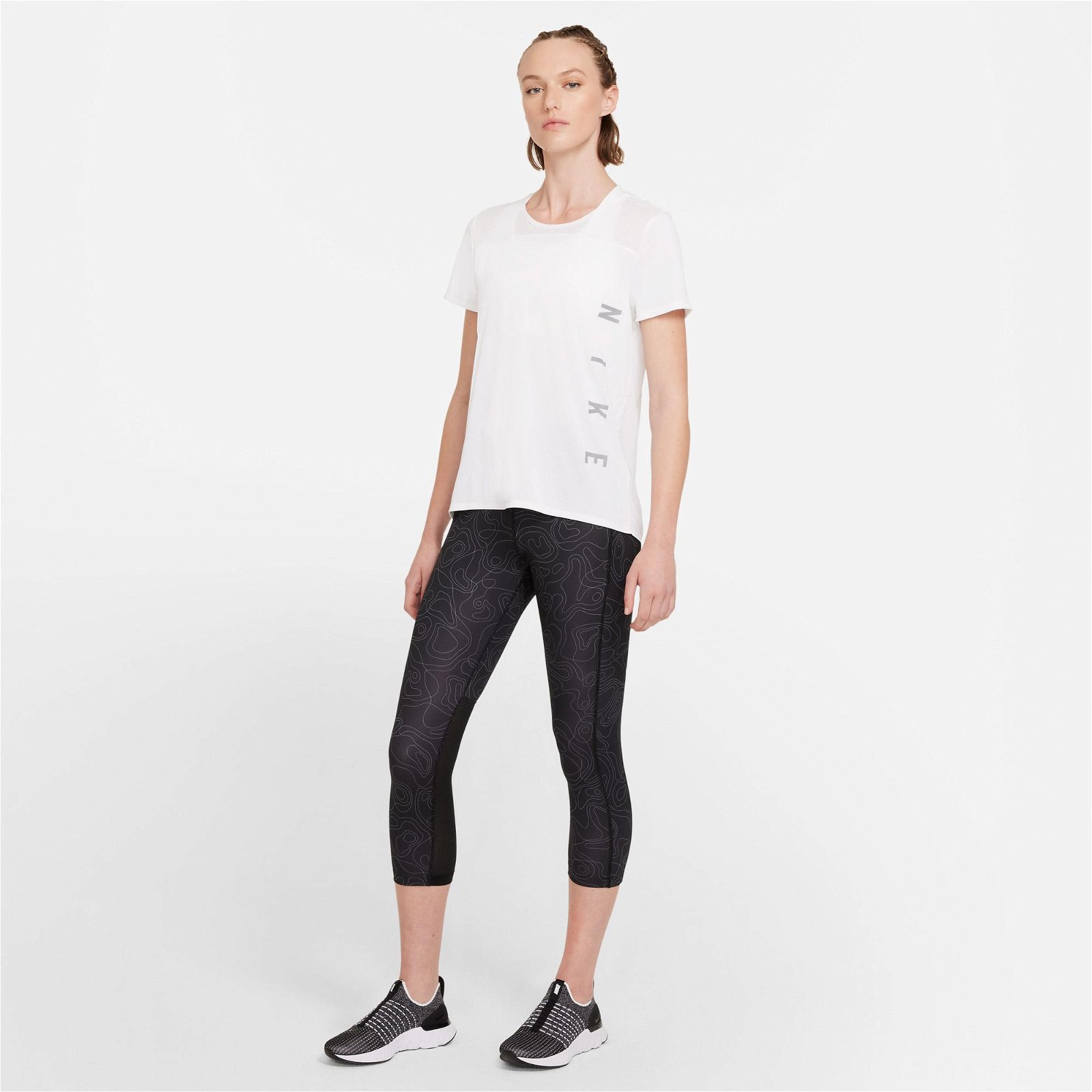 Nike Miler Run Division Gx Kadın Beyaz T-Shirt