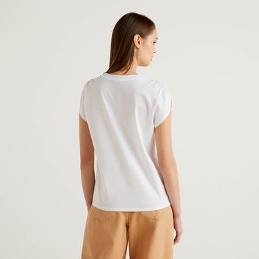  Benetton Omzu Drapeli Kadın Beyaz T-Shirt