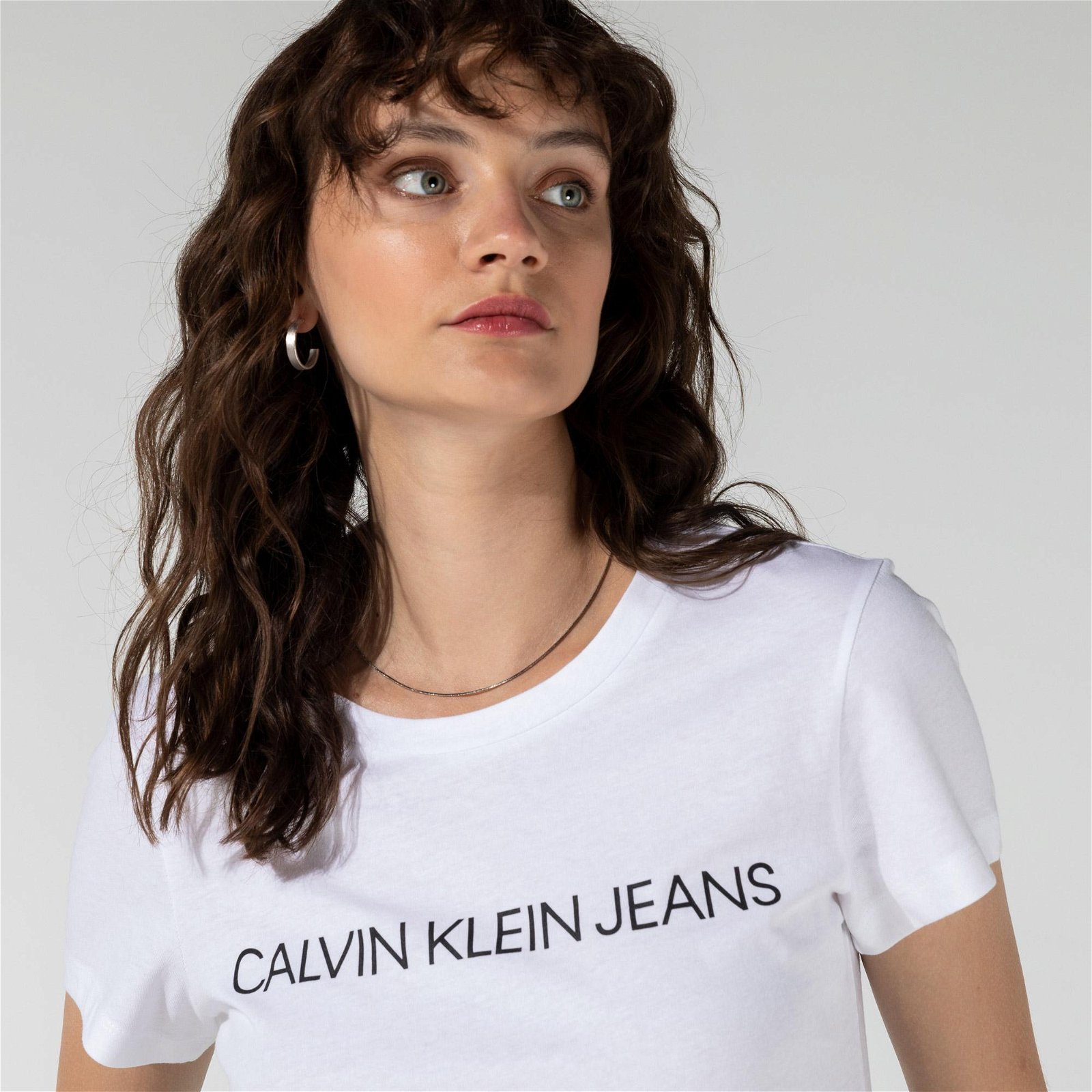 Calvin Klein Jeans Core Instit Logo Slim Fit Kadın Beyaz T-Shirt