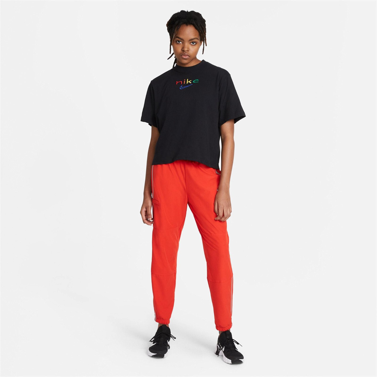 Nike Sportswear Dry Boxy Rainbow Kadın Siyah T-Shirt