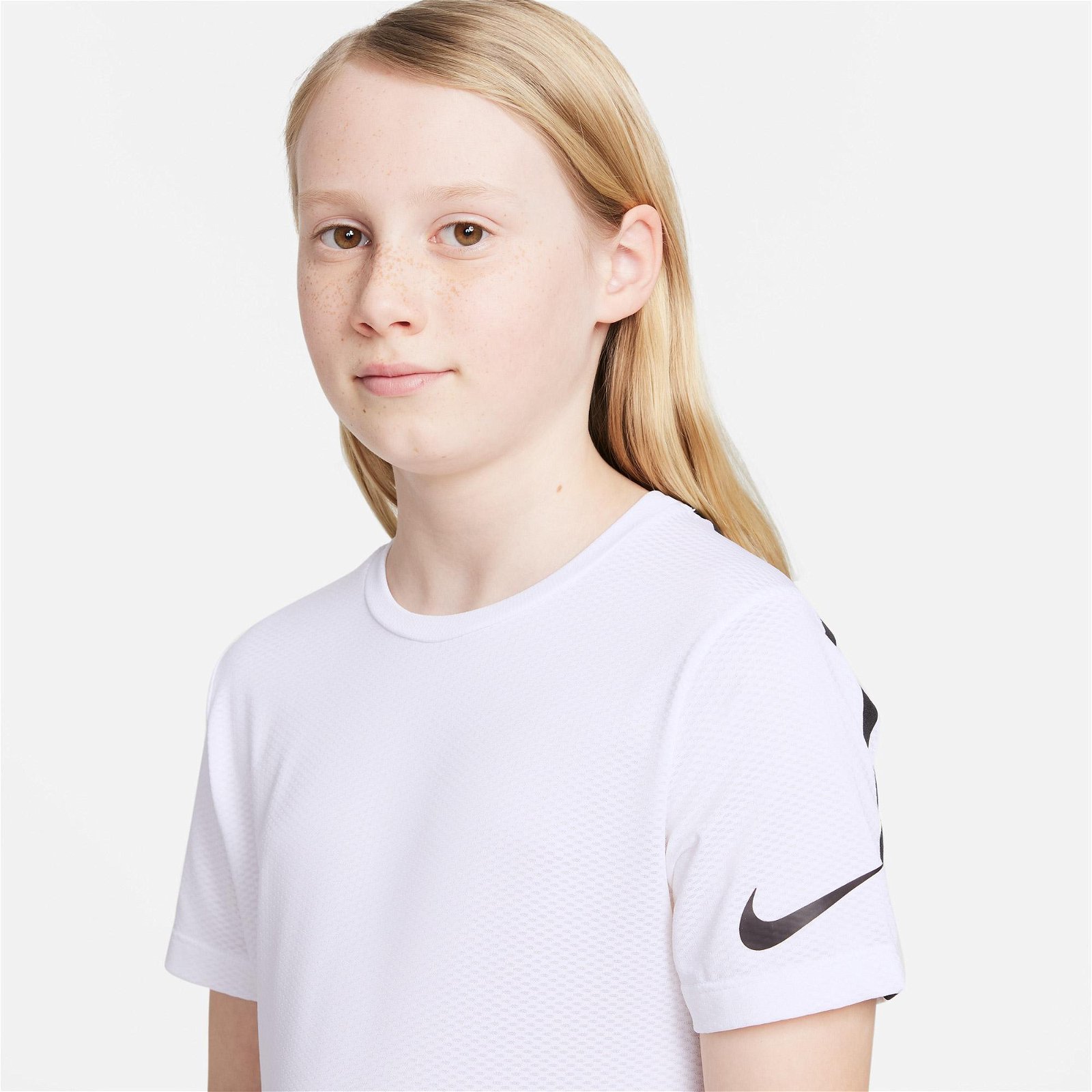 Nike İnstacool Top Çocuk Beyaz T-Shirt