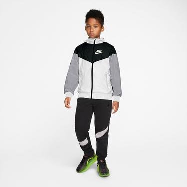 Nike Sportswear Çocuk Beyaz Yağmurluk