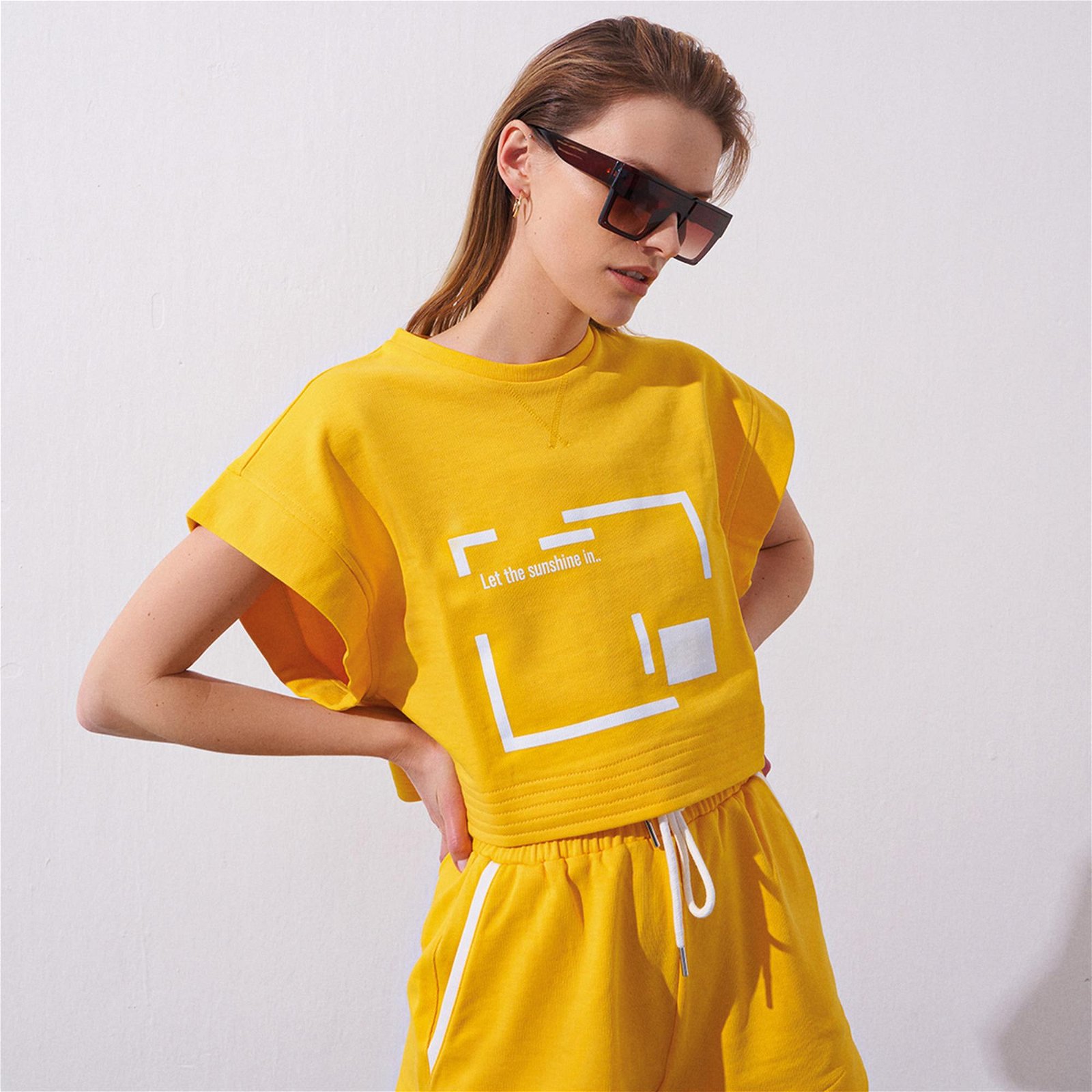 rue Kadın Sarı Crop T-Shirt