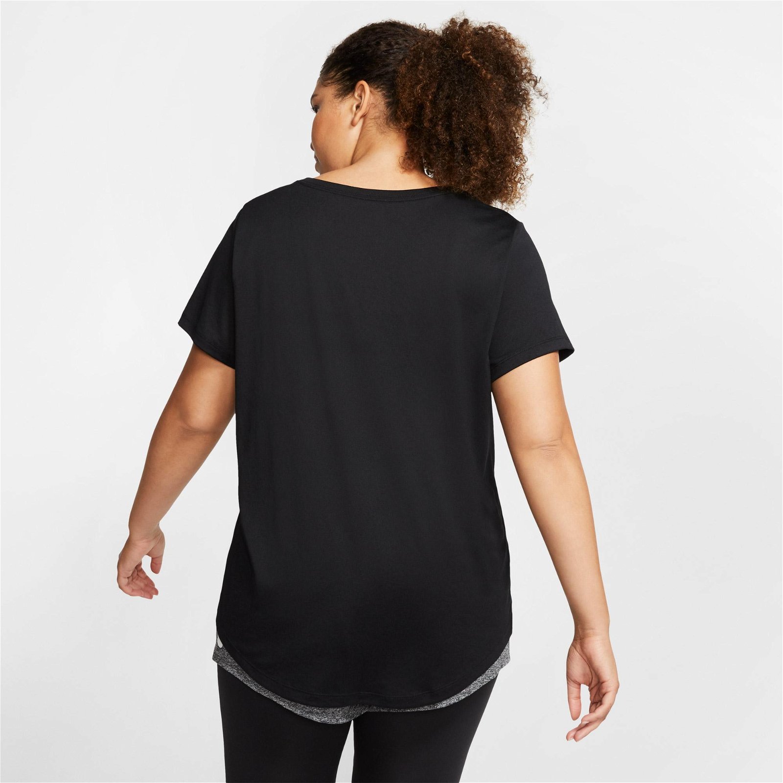 Nike Dry Leg Cre Büyük Beden Kadın Siyah T-Shirt