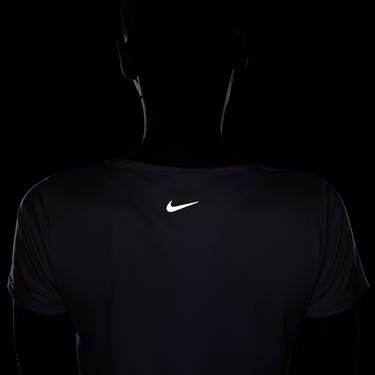  Nike Swoosh Run Top Büyük Beden Kadın Mor T-Shirt