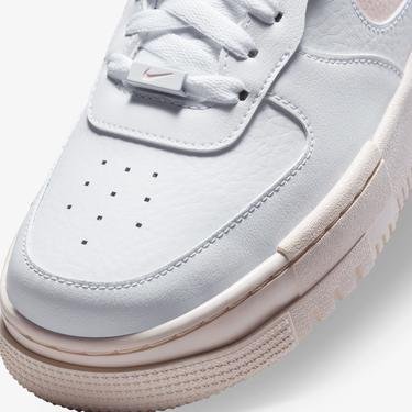  Nike Air Force 1 Pixel Kadın Beyaz Spor Ayakkabı
