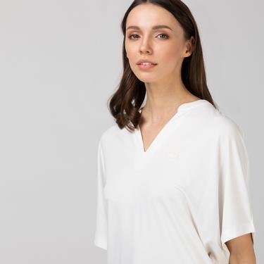  Lacoste Loose Fit V Yaka Beyaz T-Shirt