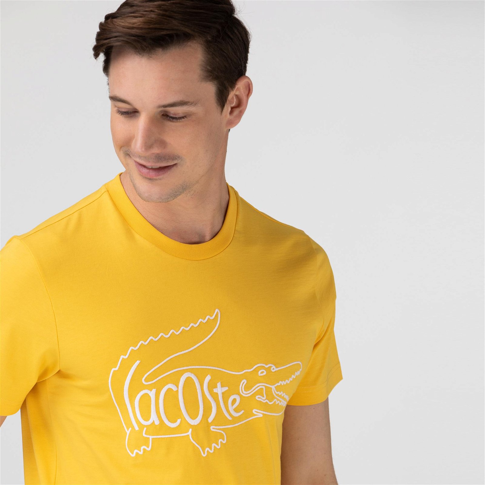 Lacoste Regular Fit Bisiklet Yaka Nakışlı Sarı T-Shirt