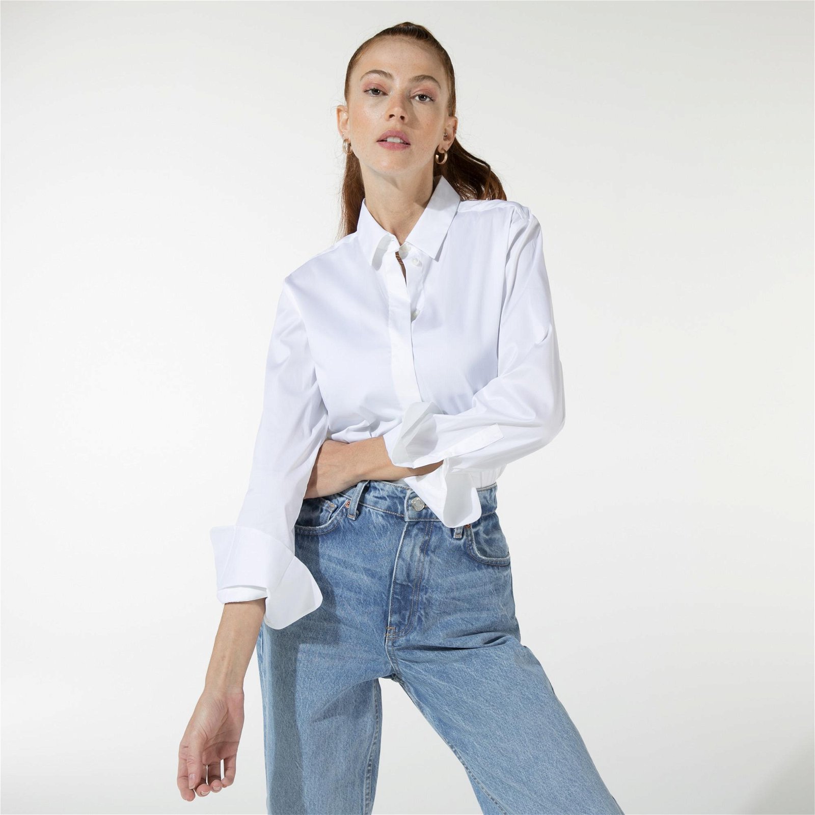 BiL'S Paris Klasik Yaka Slim Fit Poplin Kumaş Kadın Beyaz Gömlek