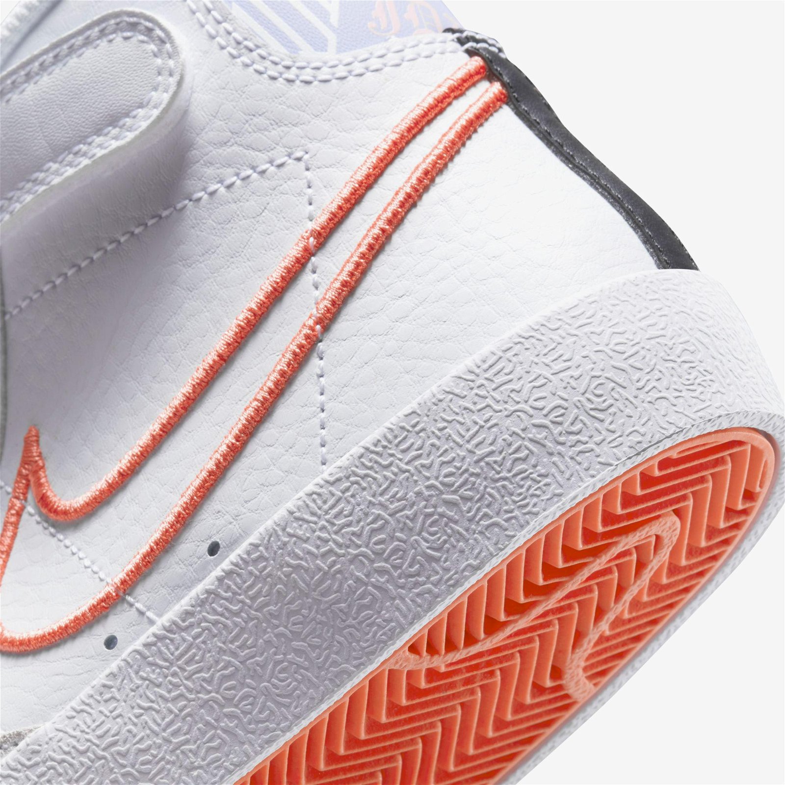 Nike Blazer Mid '77 Se2 Çocuk Beyaz Spor Ayakkabı