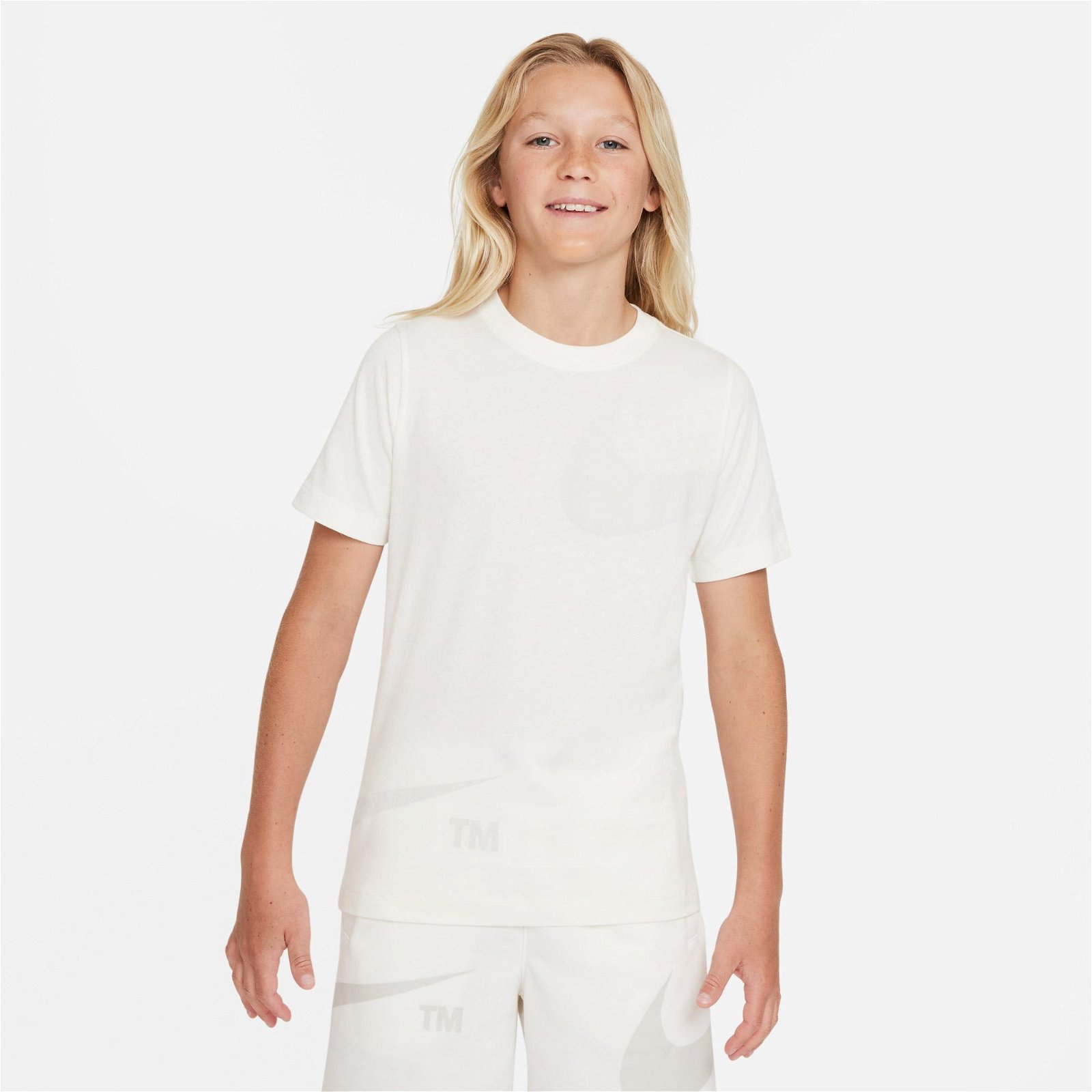 Nike Sportswear Swoosh Pack Fa21 Çocuk Beyaz T-Shirt
