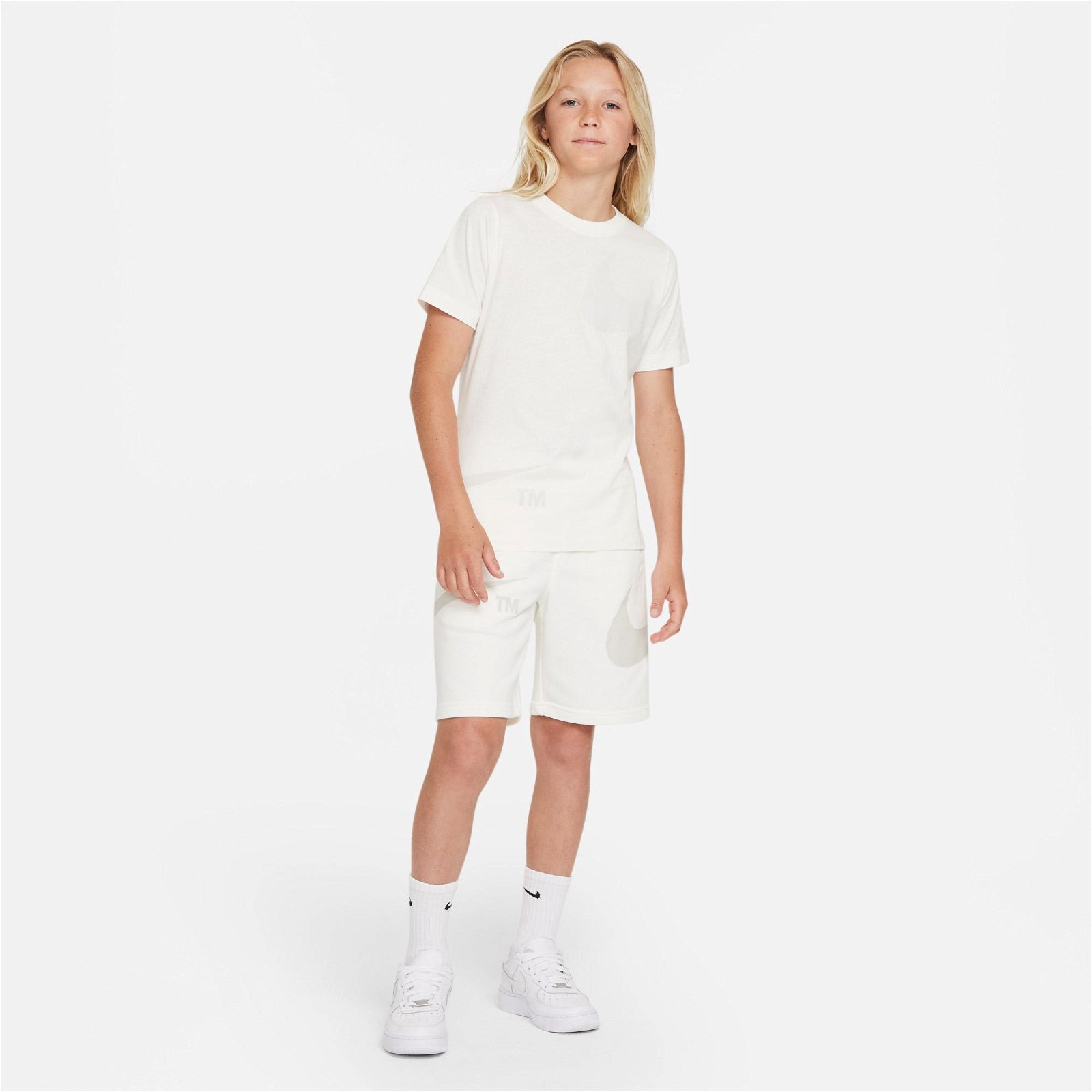 Nike Sportswear Swoosh Pack Fa21 Çocuk Beyaz T-Shirt