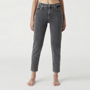  Calvin Klein Jeans Kadın Gri Pantolon