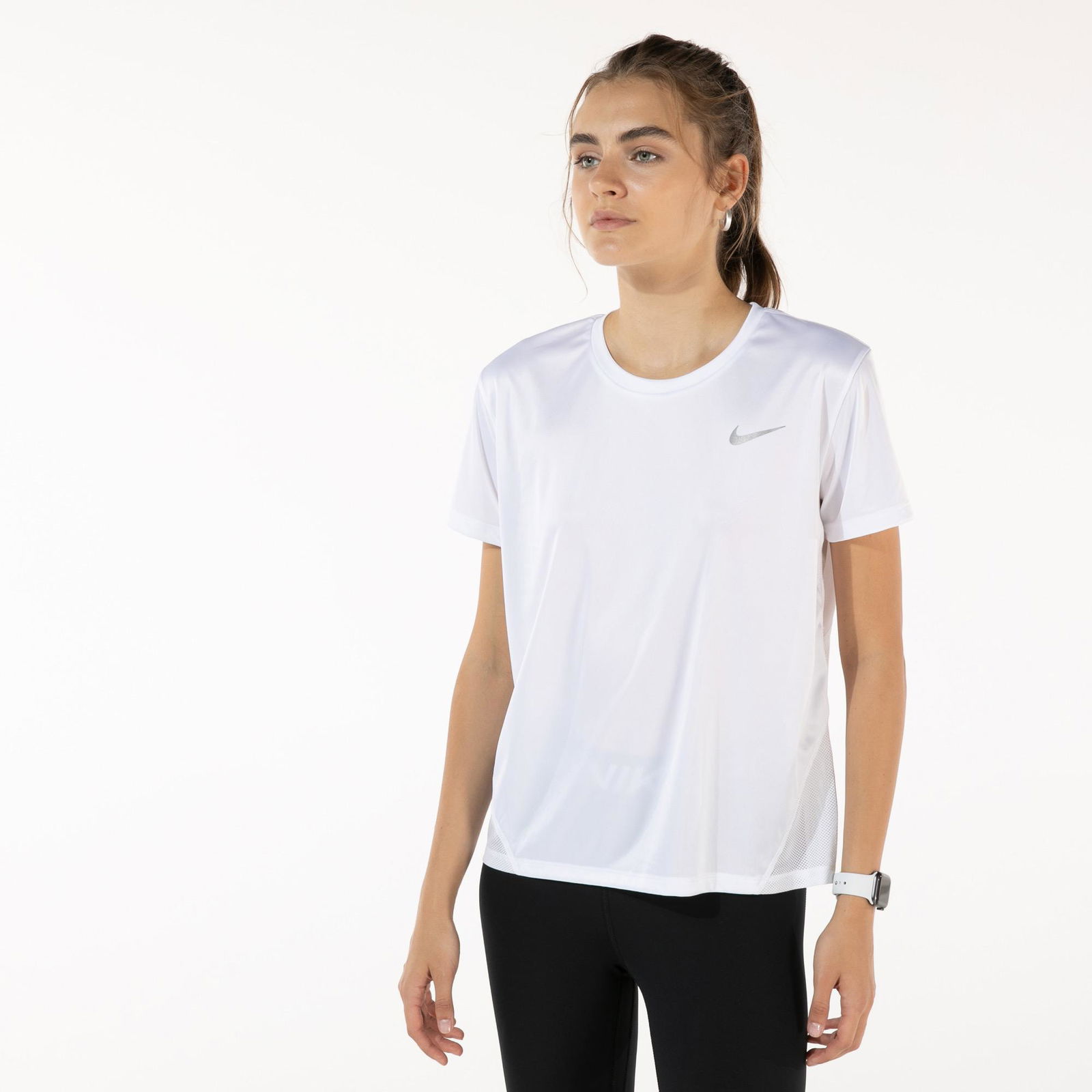 Nike Miler Top Kadın Beyaz T-Shirt