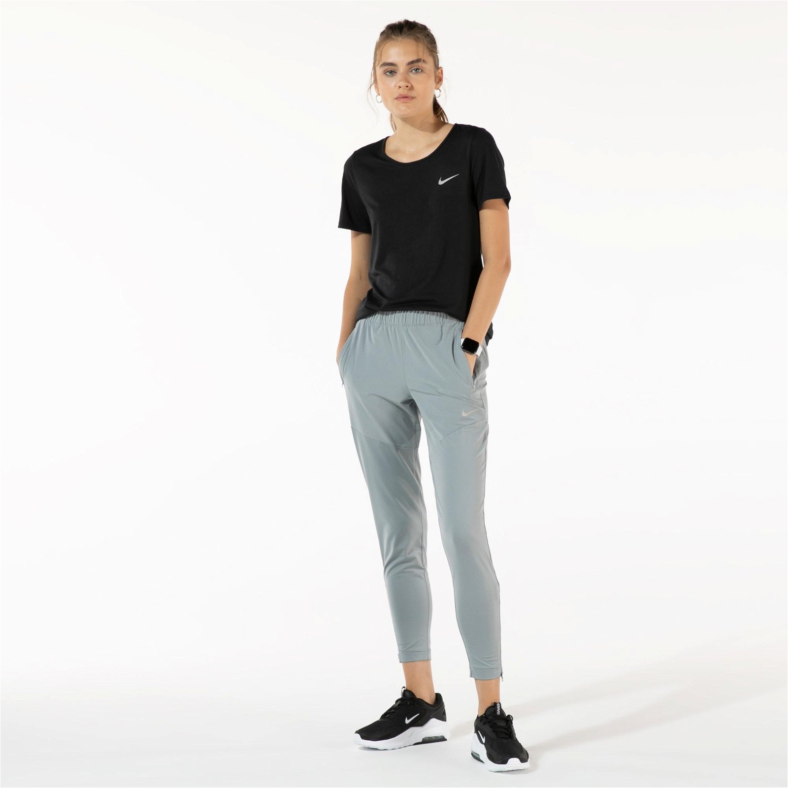 Nike Dri-Fit Essential Kadın Gri Eşofman Altı