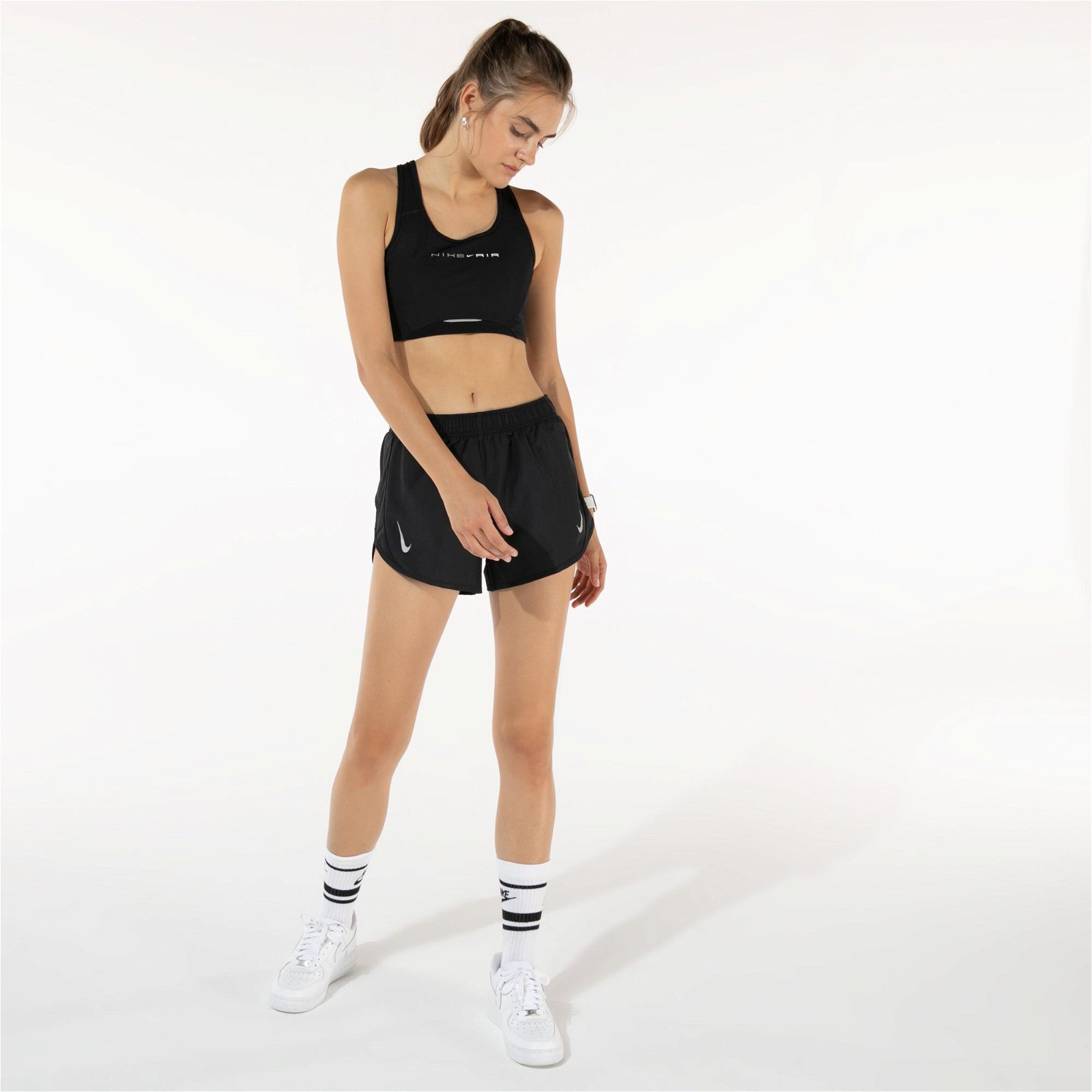 Nike Dri-Fit Tempo Race Kadın Siyah Şort