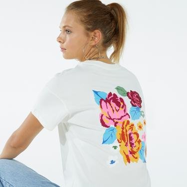  Vans Needlepoint Boxy Floral Bf Kadın Pembe T-Shirt