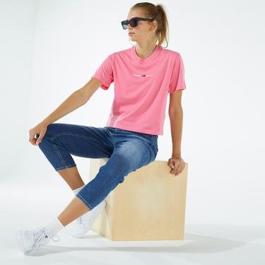  Tommy Jeans Linear Logo Kadın Pembe T-Shirt