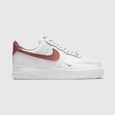  Nike Air Force 1 07 Essentials Kadın Beyaz/Pembe Spor Ayakkabı