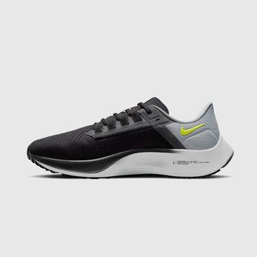  Nike Air Zoom Pegasus 38 Erkek Siyah/Gri Spor Ayakkabı
