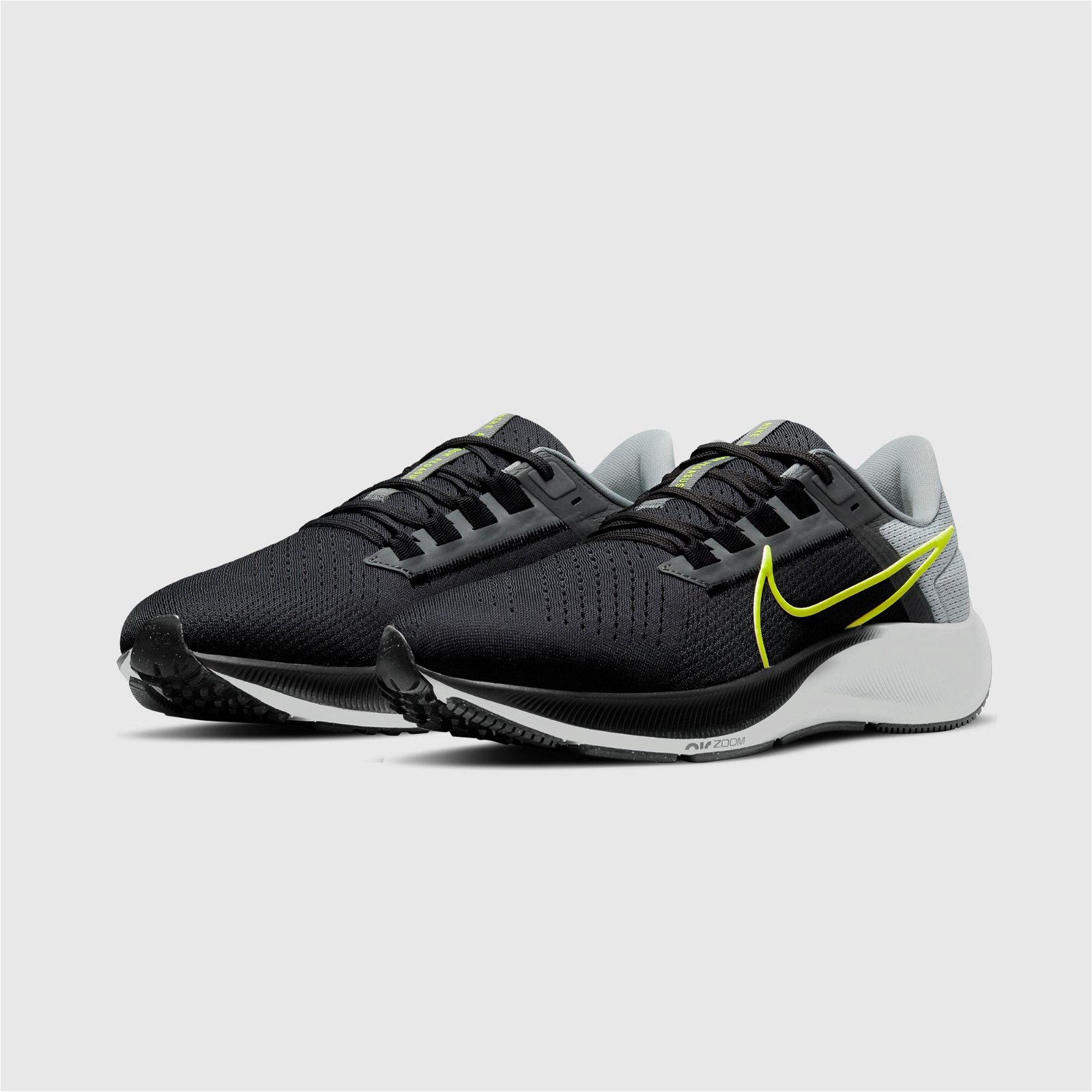 Nike Air Zoom Pegasus 38 Erkek Siyah/Gri Spor Ayakkabı