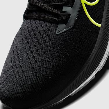  Nike Air Zoom Pegasus 38 Erkek Siyah/Gri Spor Ayakkabı