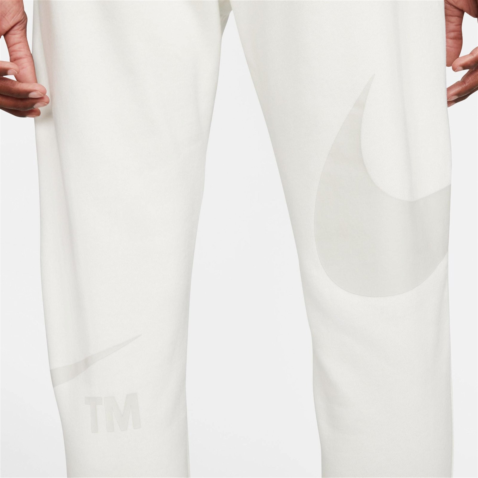 Nike Sportswear Swoosh Semi-Brussed-Back Erkek Beyaz Eşofman Altı