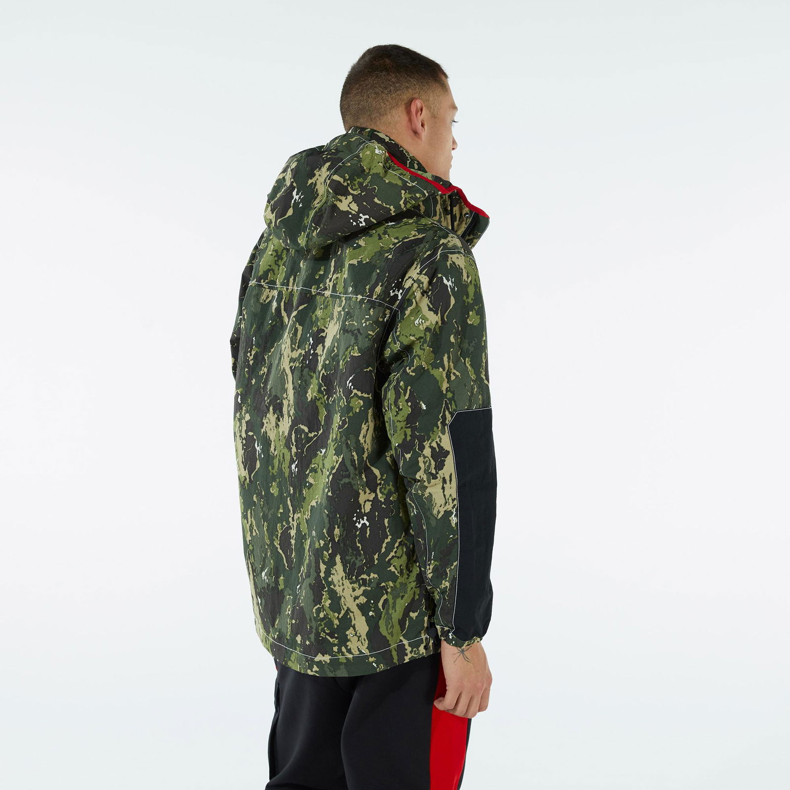 Tommy Jeans Panel Camo Windbreaker Erkek Kamuflaj Mont