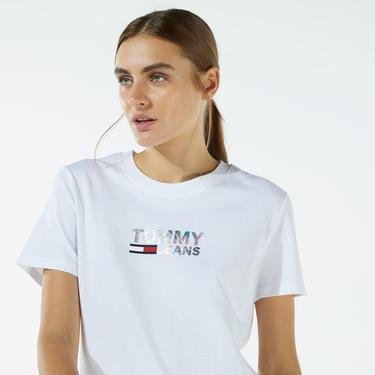  Tommy Jeans Reg Metallic Logo Kadın Beyaz T-Shirt