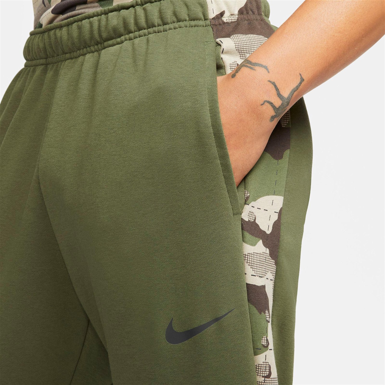 Nike Dri-FIT Tapered CAO Erkek Yeşil-Beyaz Eşofman Altı