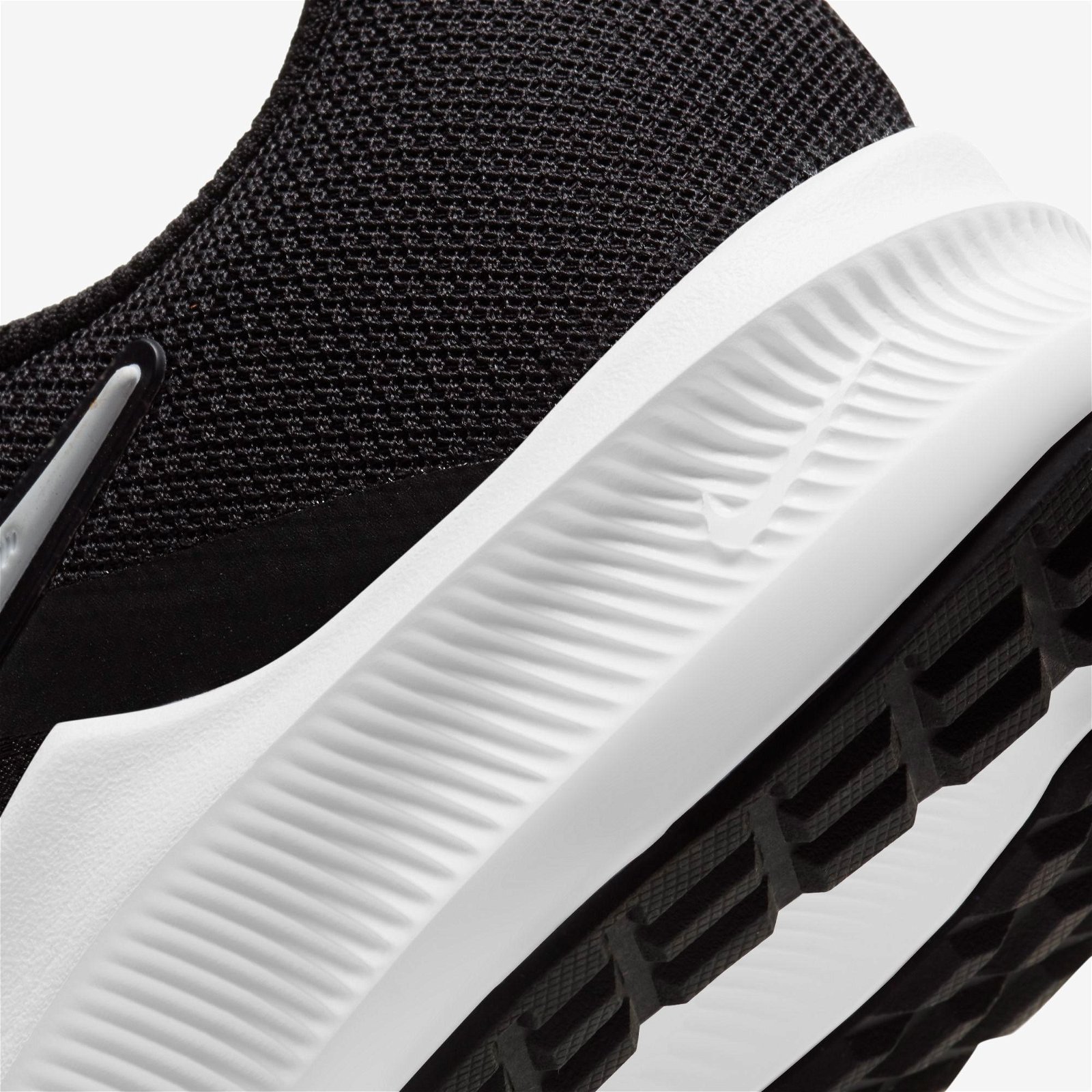 Nike Downshifter 11 Erkek Siyah-Gri Spor Ayakkabı