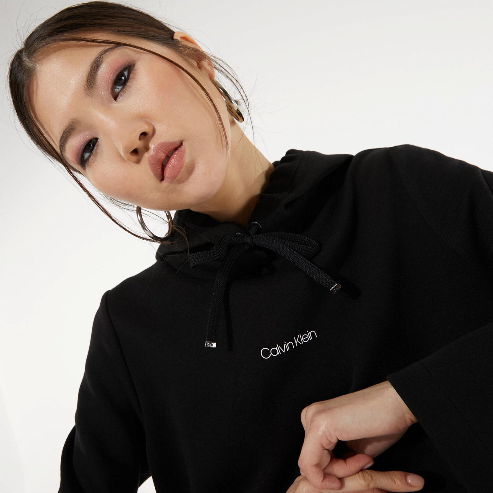Calvin Klein Modern Essentials Yarasa Kol Kadın Siyah Sweatshirt