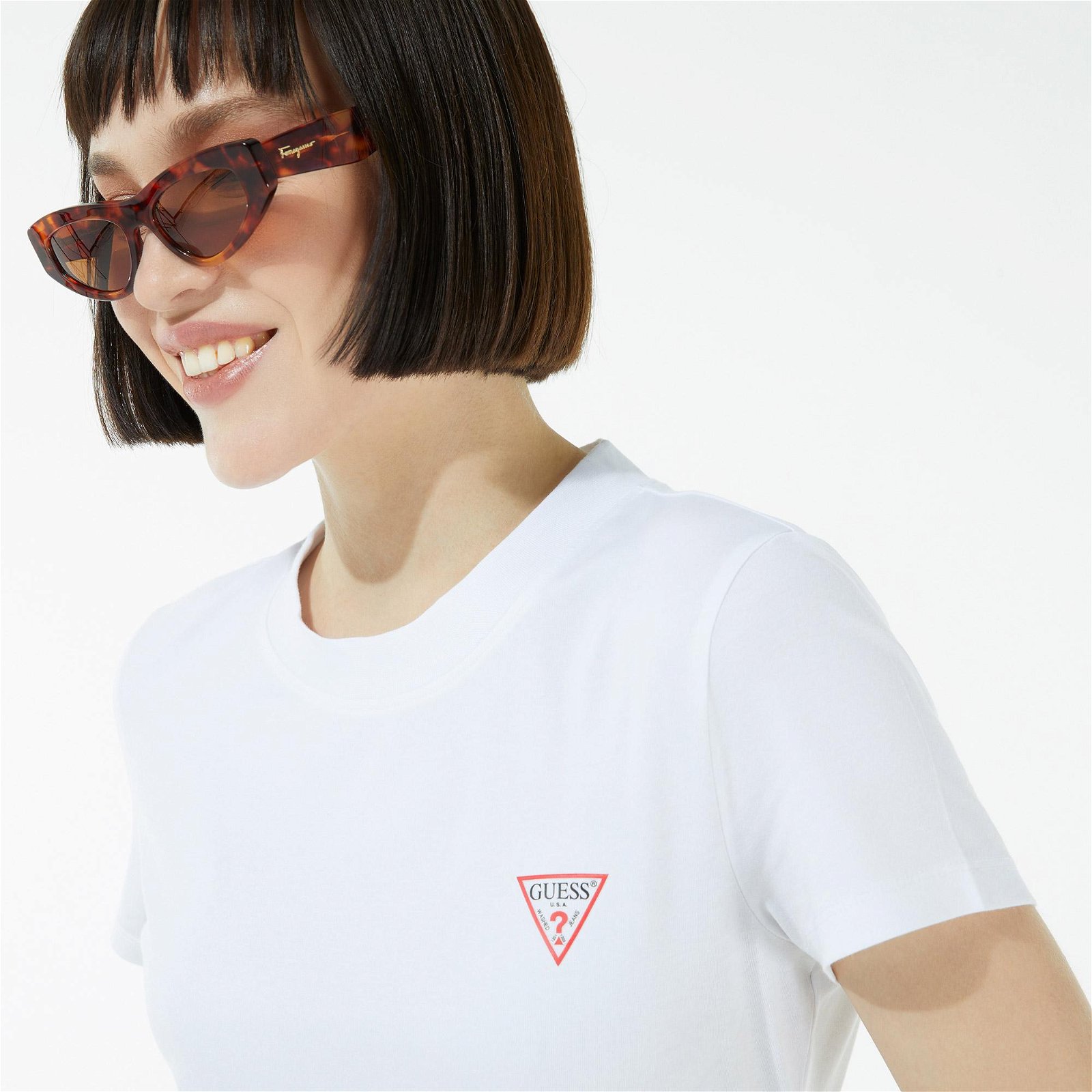 Guess Mini Triangle Kadın Beyaz T-Shirt